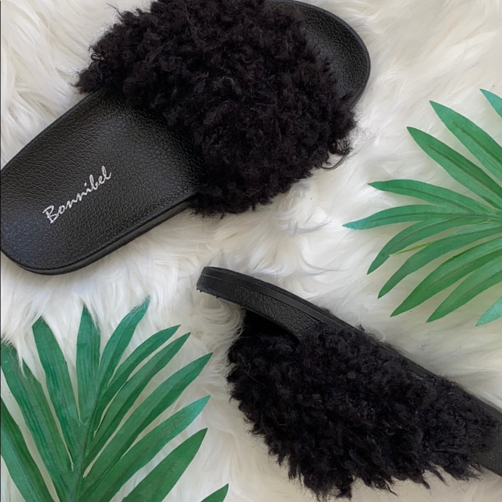 Black Fur Slide Mule Sandal Slippers⭐️New in Box⭐️ - Picture 8 of 9
